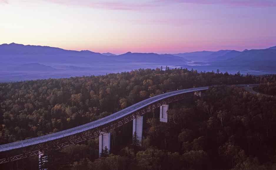 「2020-10-19」A weak man has doubts before a decision. A strong man has them afterwards.美图壁纸